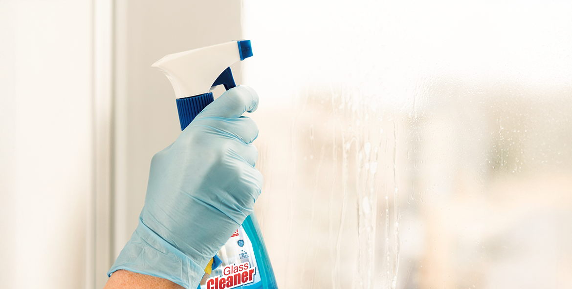 Slide_1_Glass cleaner